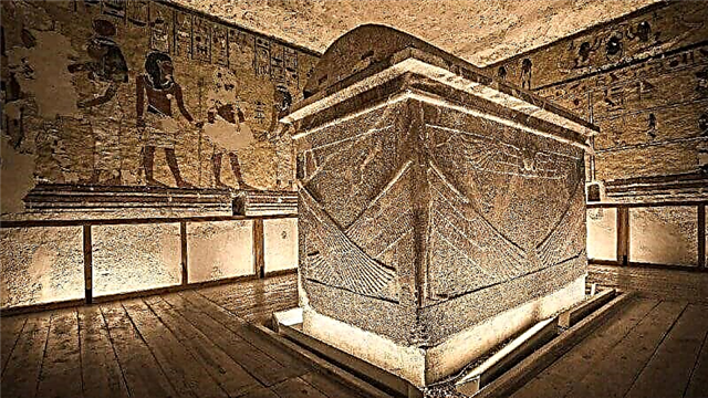 Lebak Raja-Raja - perjalanan ngalangkungan nekropolis Mesir Kuno