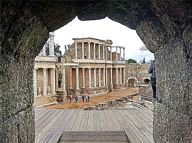 Merida mangrupakeun kota Romawi kuno di Spanyol