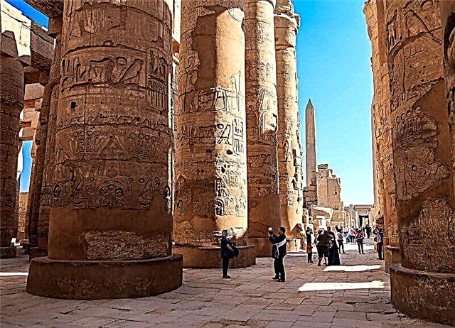 Cymhleth deml Karnak - 