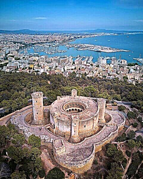 Mallorca'daki Bellver Castle: maraqlı faktlar və ipuçları