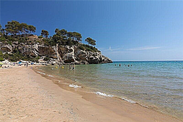 საუკეთესო პლაჟები სალოუში ესპანეთში: როგორ იპოვოთ შესანიშნავი დანიშნულების ადგილი?