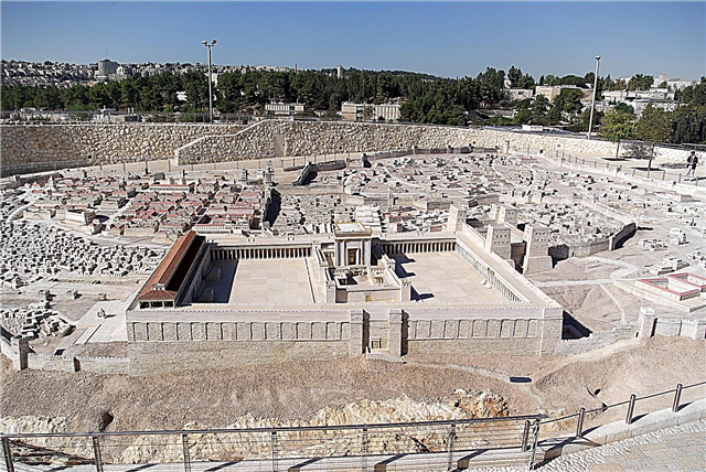 Mendebaldeko harresia - Israelgo antzinako santutegia