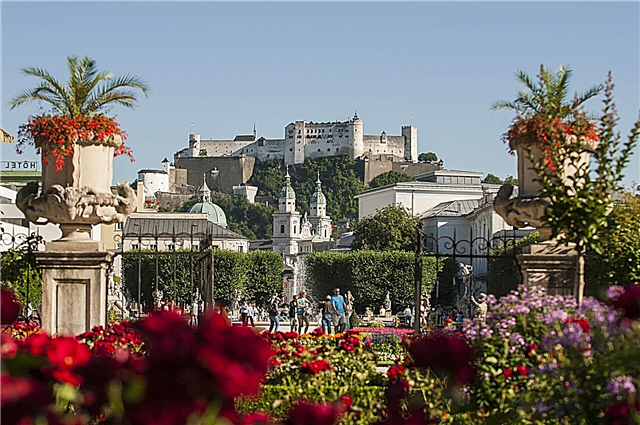 Istana lan Taman Mirabell ing Salzburg - informasi wisata