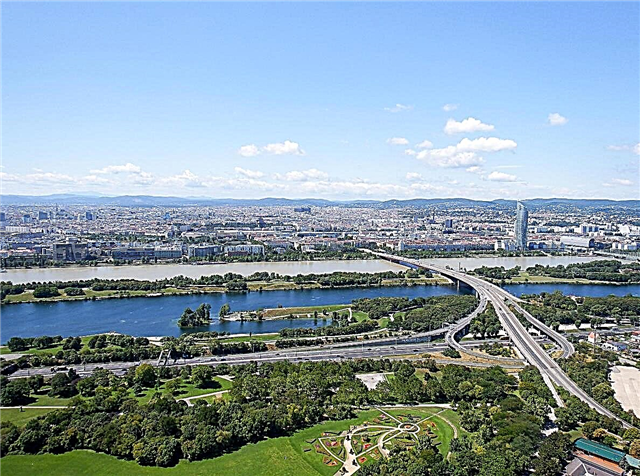 Hasumiyar Danube - katin ziyarar Vienna
