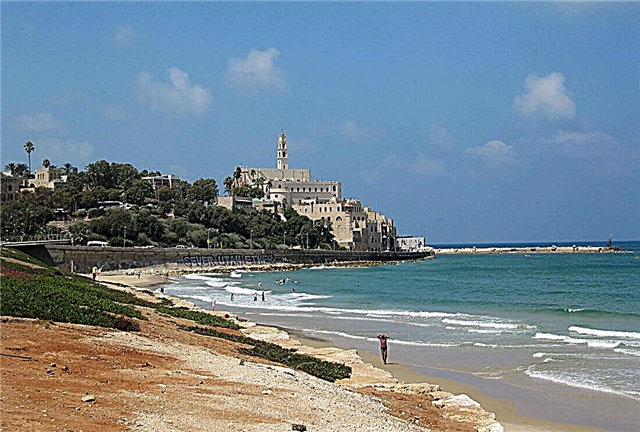 Tel Aviv plaj - ki kote yo ale naje ak bronze
